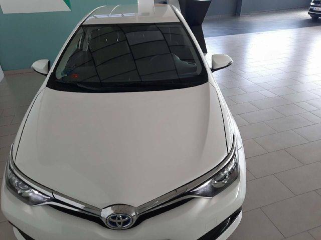 Toyota Auris 1.8 Hybrid Active 100 kW (136 CV)