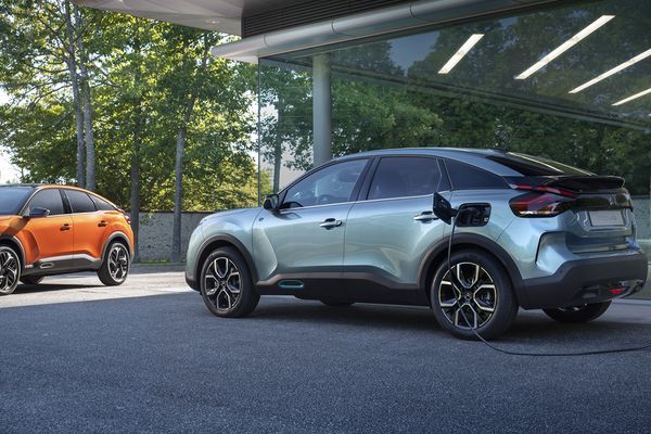 ¿Buscabas un Citroën C4 X o ë-C4 X Electric? Pues ya están abiertos los pedidos a partir de 22.785 euros