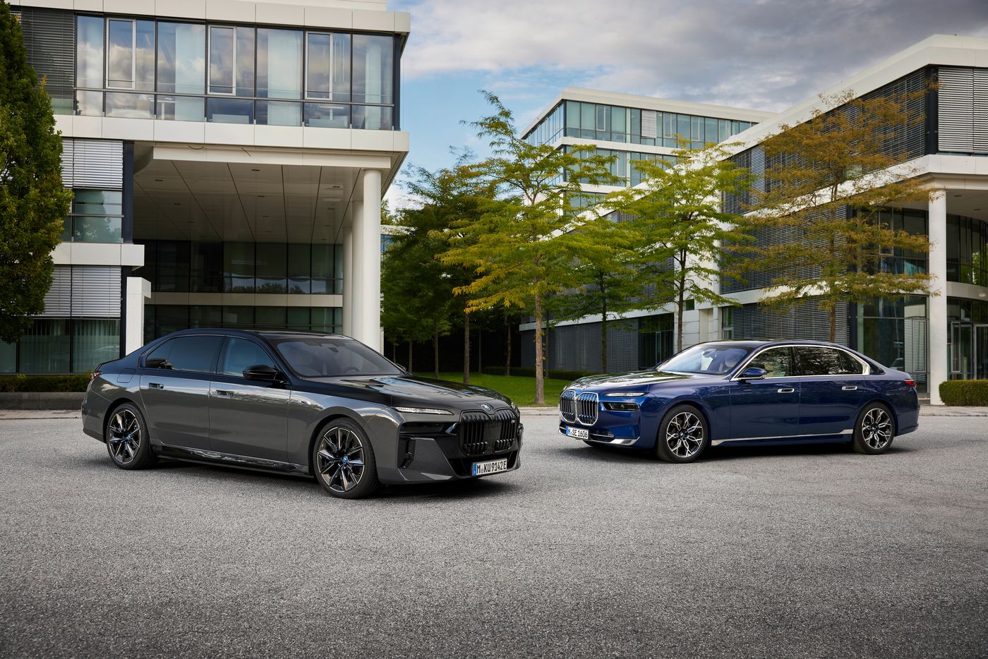 Además del I7 eléctrico de BMW, la marca alemana pone a la venta dos versiones híbridas enchufables más una mild-hybrid
