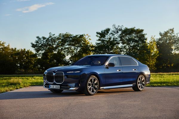 Además del i7 eléctrico de BMW, la marca alemana pone a la venta dos versiones híbridas enchufables más una mild-hybrid