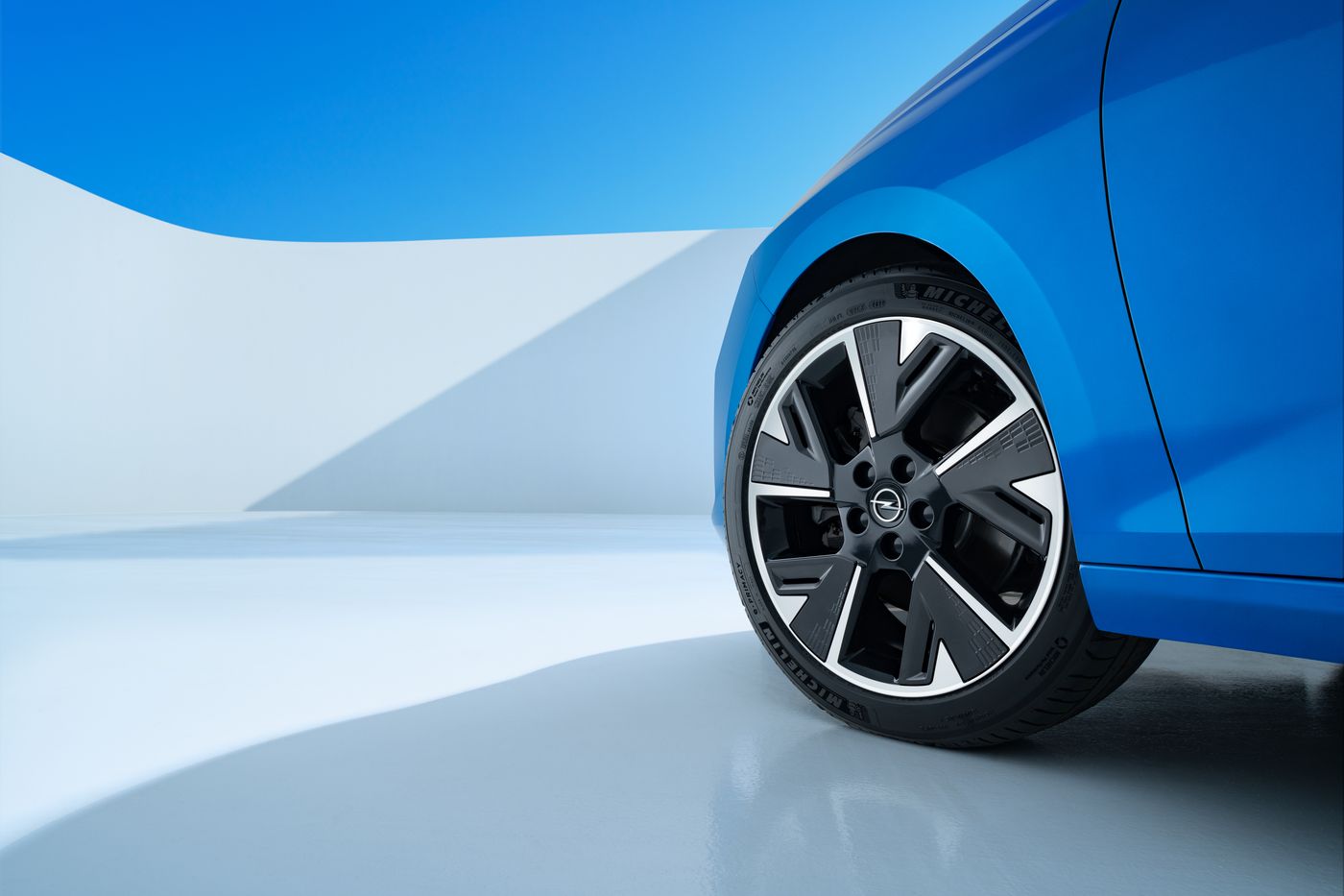 Opel Astra, otro modelo que también ofrece impulsión 100% eléctrica y con 156 caballos de potencia