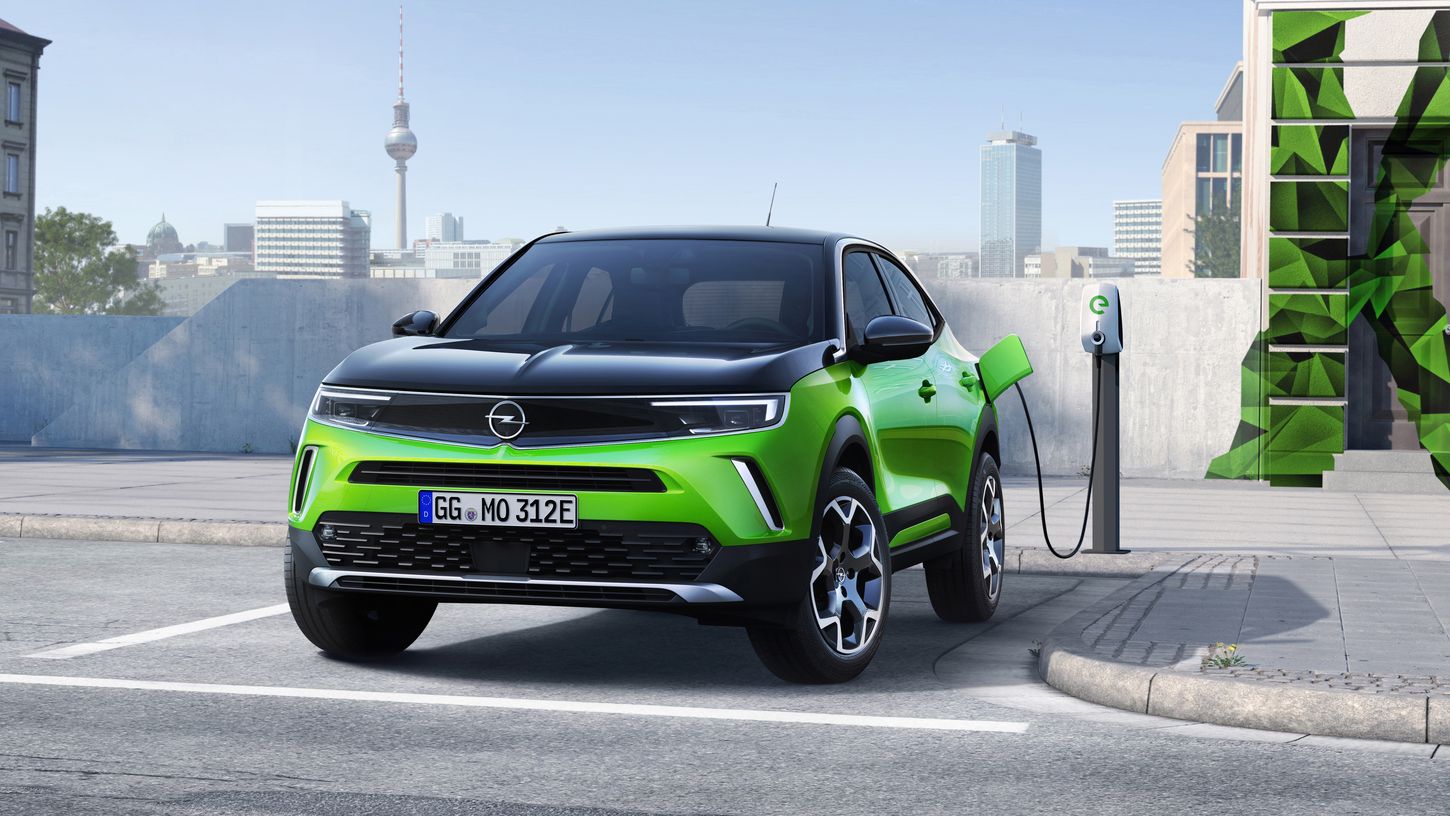 Tanto el Opel Mokka-e, como el resto de modelos 100% eléctricos de Opel, pueden cargar a 100 kW en corriente continua