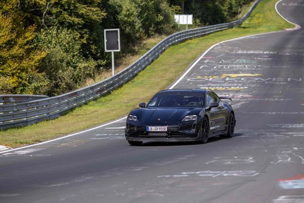 Porsche Taycan, el eléctrico más rápido del mundo en el circuito alemán de Nürburgring con apenas 7 minutos de tiempo