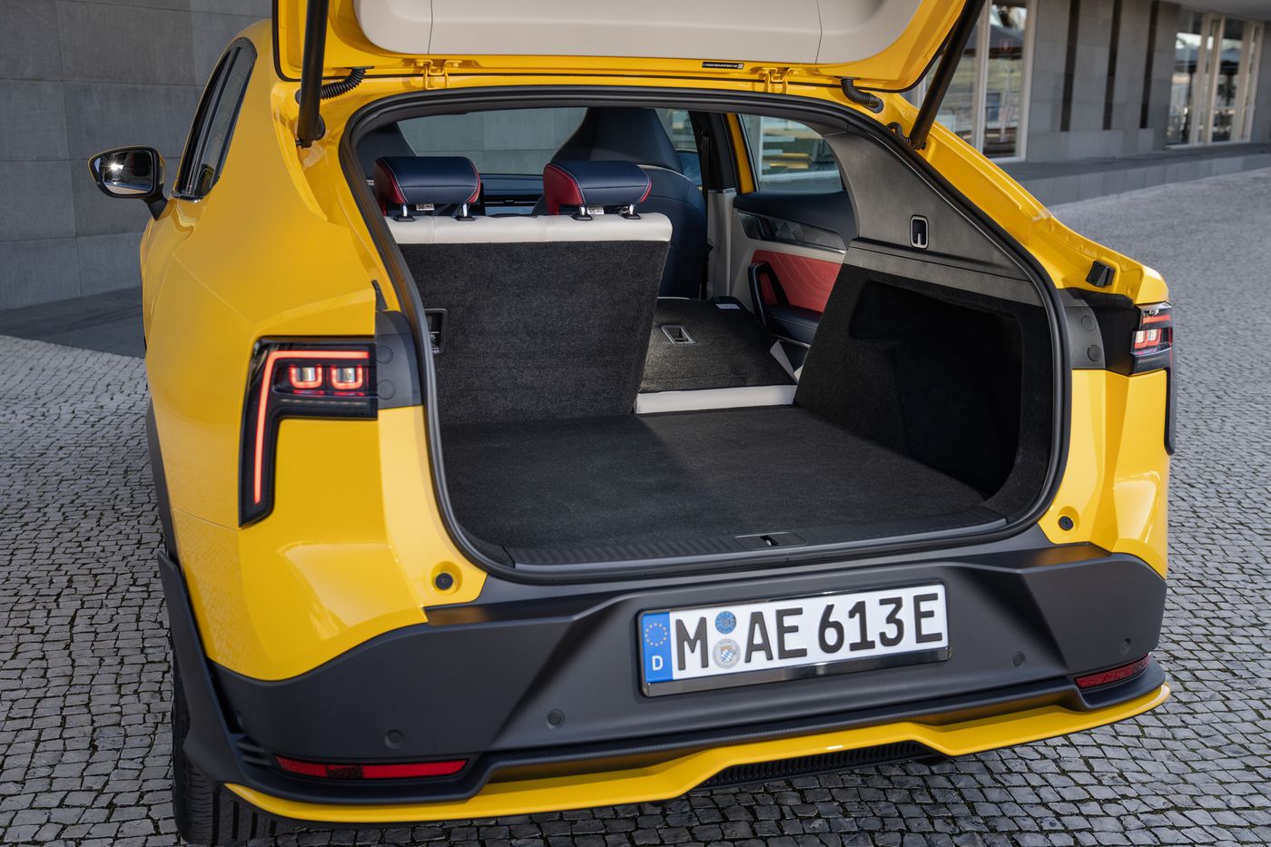 El U6, el nuevo modelo Aiways, ya está a la venta por 48.190 euros, un eléctrico con 405 kilómetros de autonomía