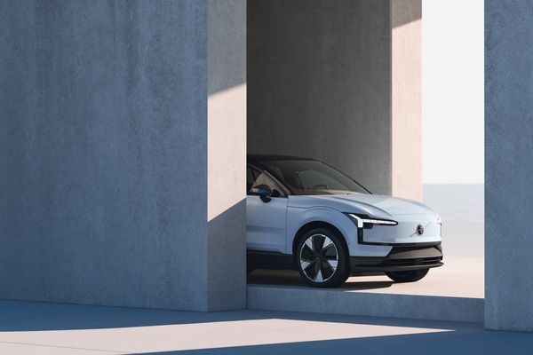 Volvo Cars vende en el mundo un 10% más que en 2022, y las ventas de electrificados en España crecen un 54,9% en octubre